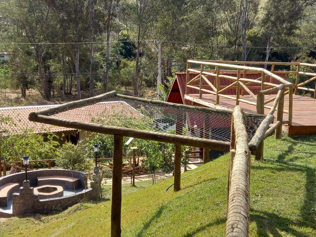 Pousada Turmalina Bueno Brandão Esterno foto